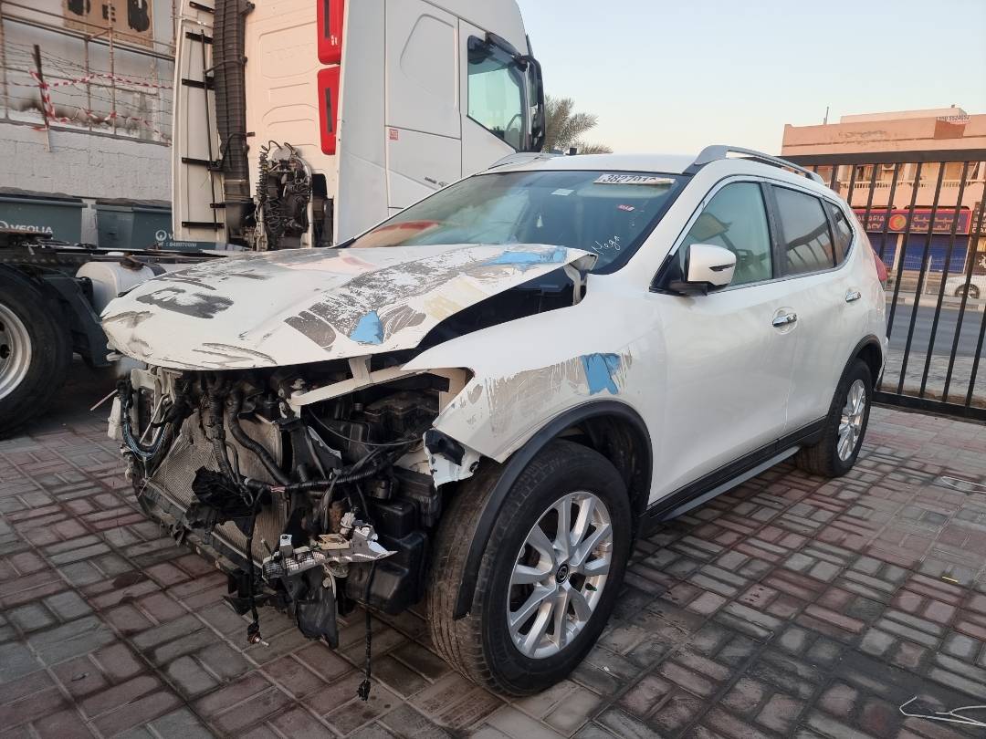 2017 NISSAN ROGUE — 98749 KM — Lot 2105478 — Ind. 12 - Marhaba Auctions Used Cars - Image 3