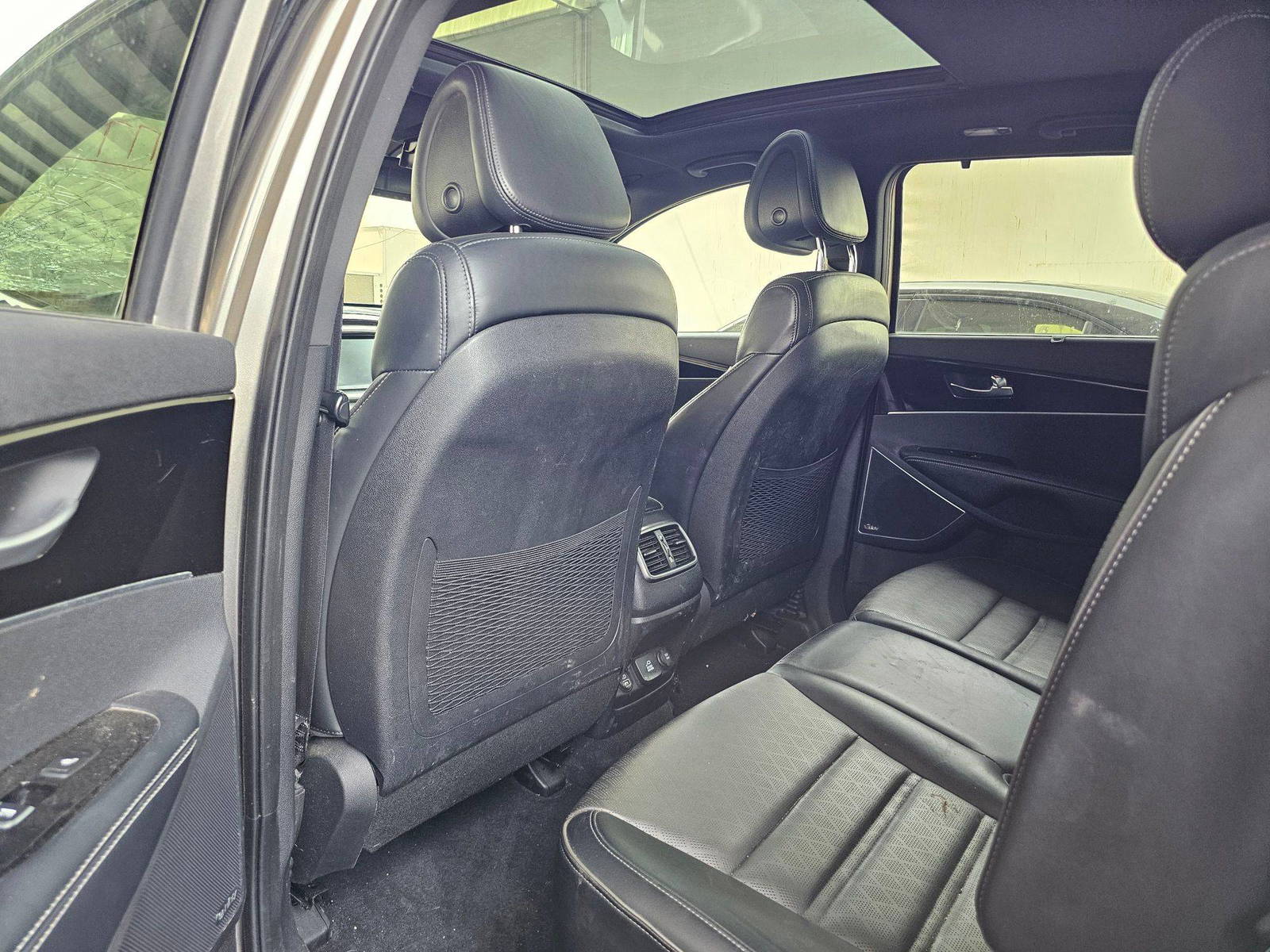 KIA SORENTO 2016 - Marhaba Auction Used Cars - Image 6