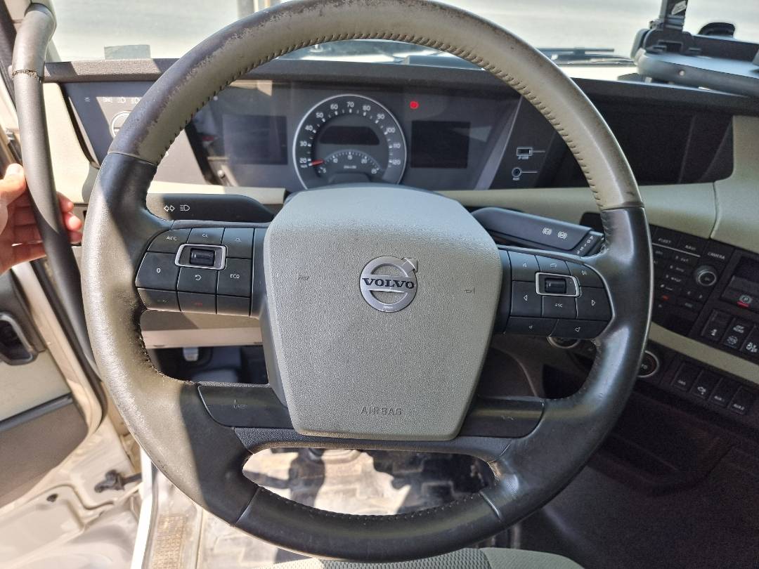 2016 VOLVO FH-Series — Lot 752345 — Ind. 12 - Marhaba Auctions Used Cars - Image 9