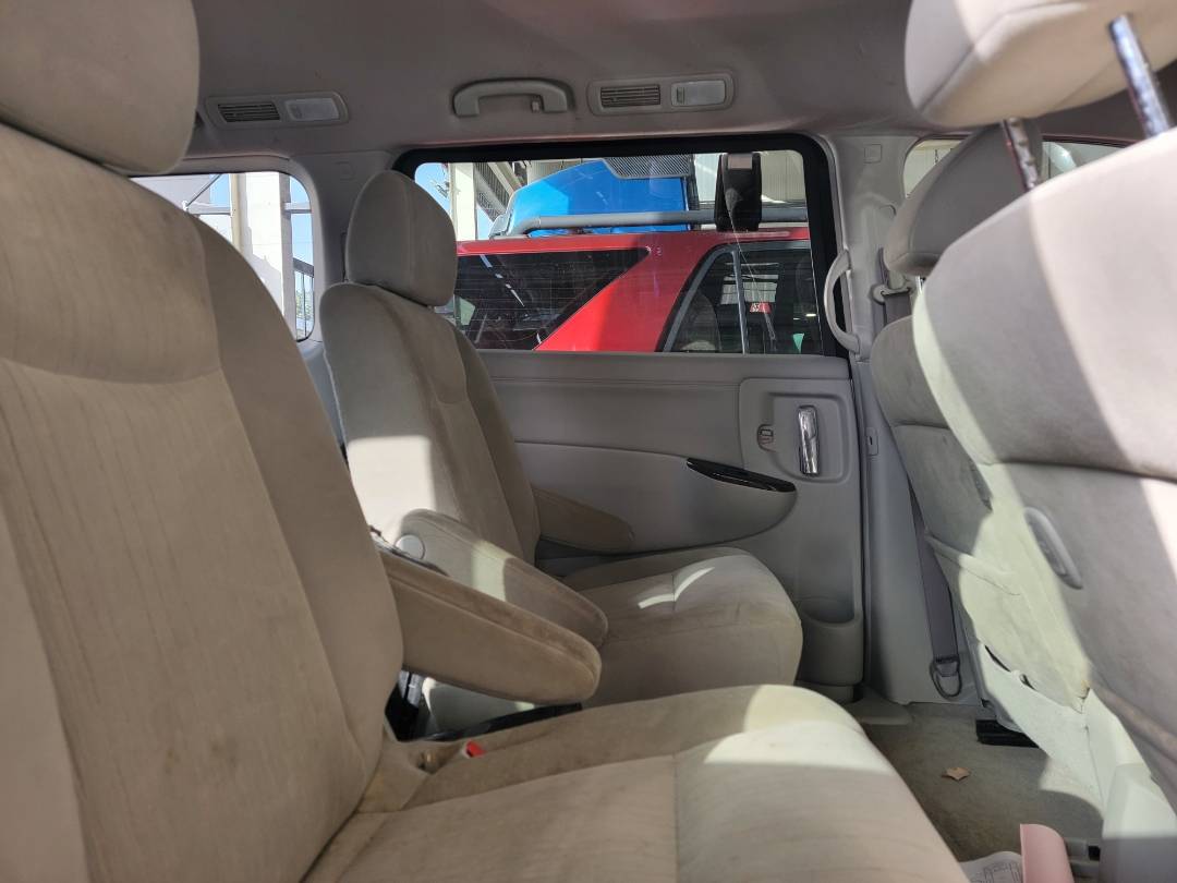 2012 NISSAN QUEST — 131823 Miles — Lot 38623984 - Marhaba Auctions Used Cars - Image 5
