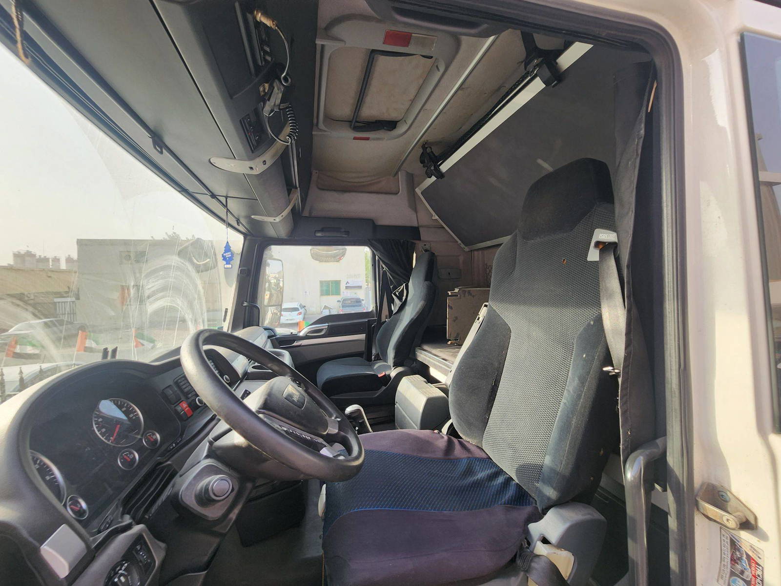 2013 MAN MAN TRUCK — 167973 KM — Lot 42993 — Al Quoz - Marhaba Auctions Used Cars - Image 6