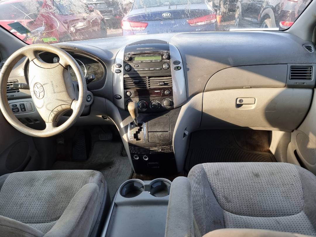 2008 TOYOTA SIENNA — 184234 Miles — Lot 125487 — Ind. 12 - Marhaba Auctions Used Cars - Image 8