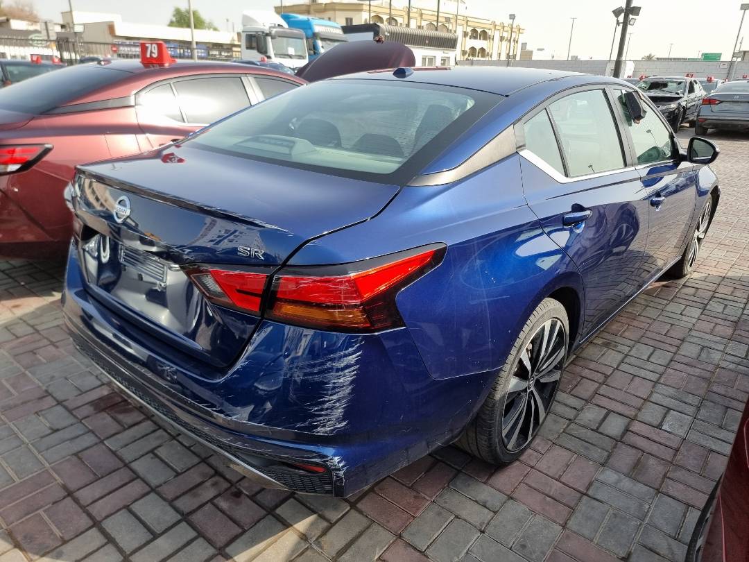 2019 NISSAN ALTIMA — 124184 Miles — Lot 32145968 — Ind. 12 - Marhaba Auctions Used Cars - Image 5