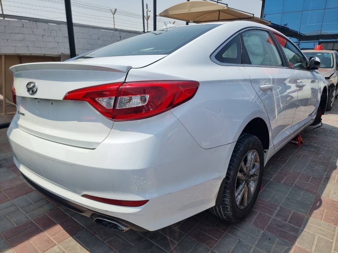 2015 HYUNDAI SONATA — 105441 Miles — Lot 6FH246315 — Main - Marhaba Auctions Used Cars - Image 3