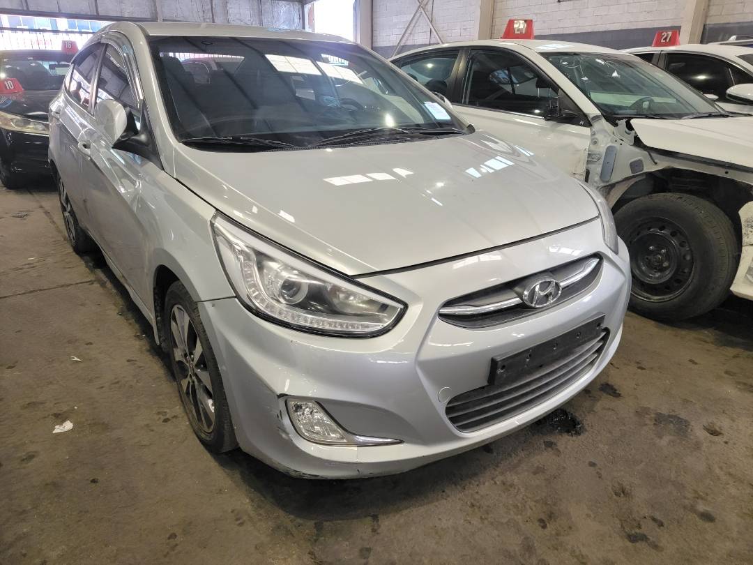 2015 HYUNDAI ACCENT — 177962 KM — Lot FU887045 — Main - Marhaba Auctions Used Cars - Image 5