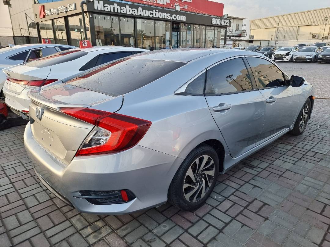 2018 HONDA CIVIC — 186014 KM — Lot 125487 — Ind. 12 - Marhaba Auctions Used Cars - Image 4