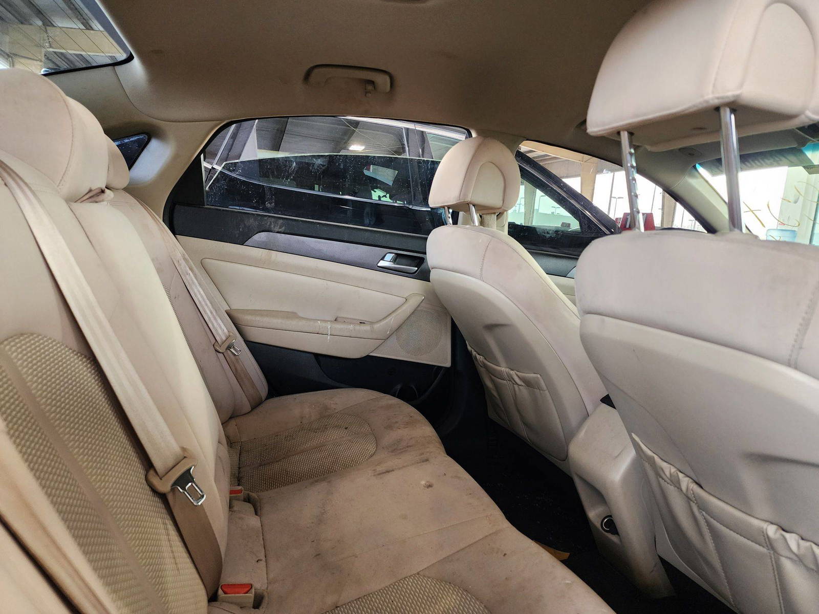 2015 HYUNDAI SONATA — 110753 Miles — Lot 74566153 — Ind. 12 - Marhaba Auctions Used Cars - Image 4