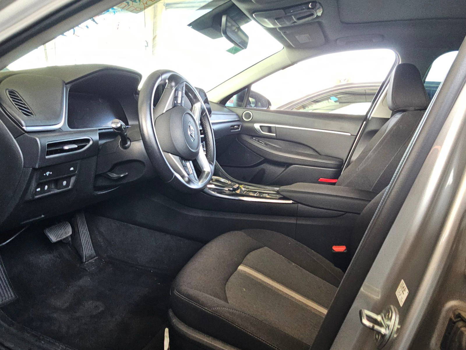 HYUNDAI SONATA 2021 - Marhaba Auction Used Cars - Image 9