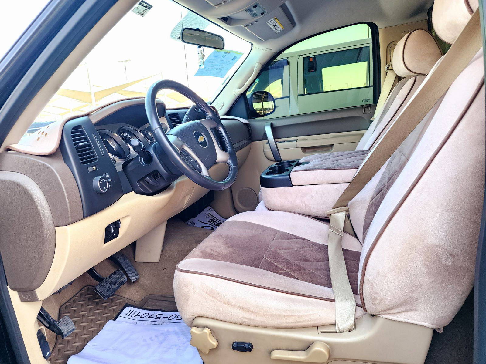 2013 CHEVROLET SILVERADO — 196468 KM — Lot DZ239537 — Souq - Marhaba Auctions Used Cars - Image 7