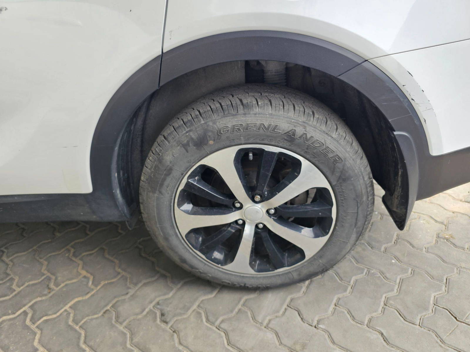 KIA SORENTO 2017 - Marhaba Auction Used Cars - Image 12