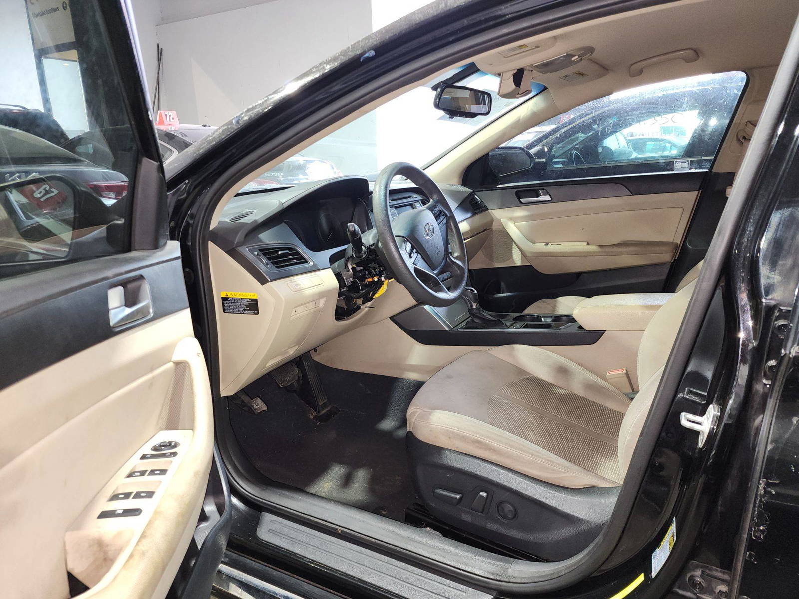 2015 HYUNDAI SONATA — 142637 Miles — Lot H251184 — Main - Marhaba Auctions Used Cars - Image 9