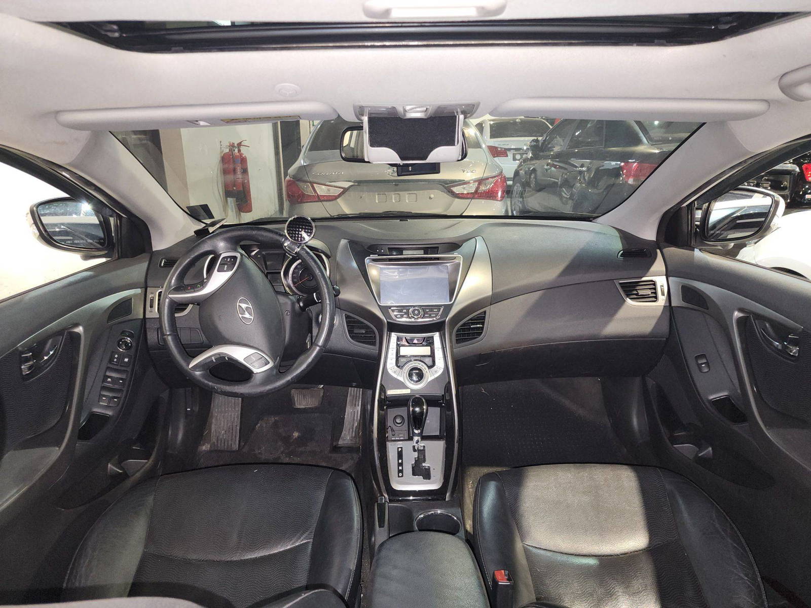 HYUNDAI AVANTE 2012 - Marhaba Auction Used Cars - Image 8