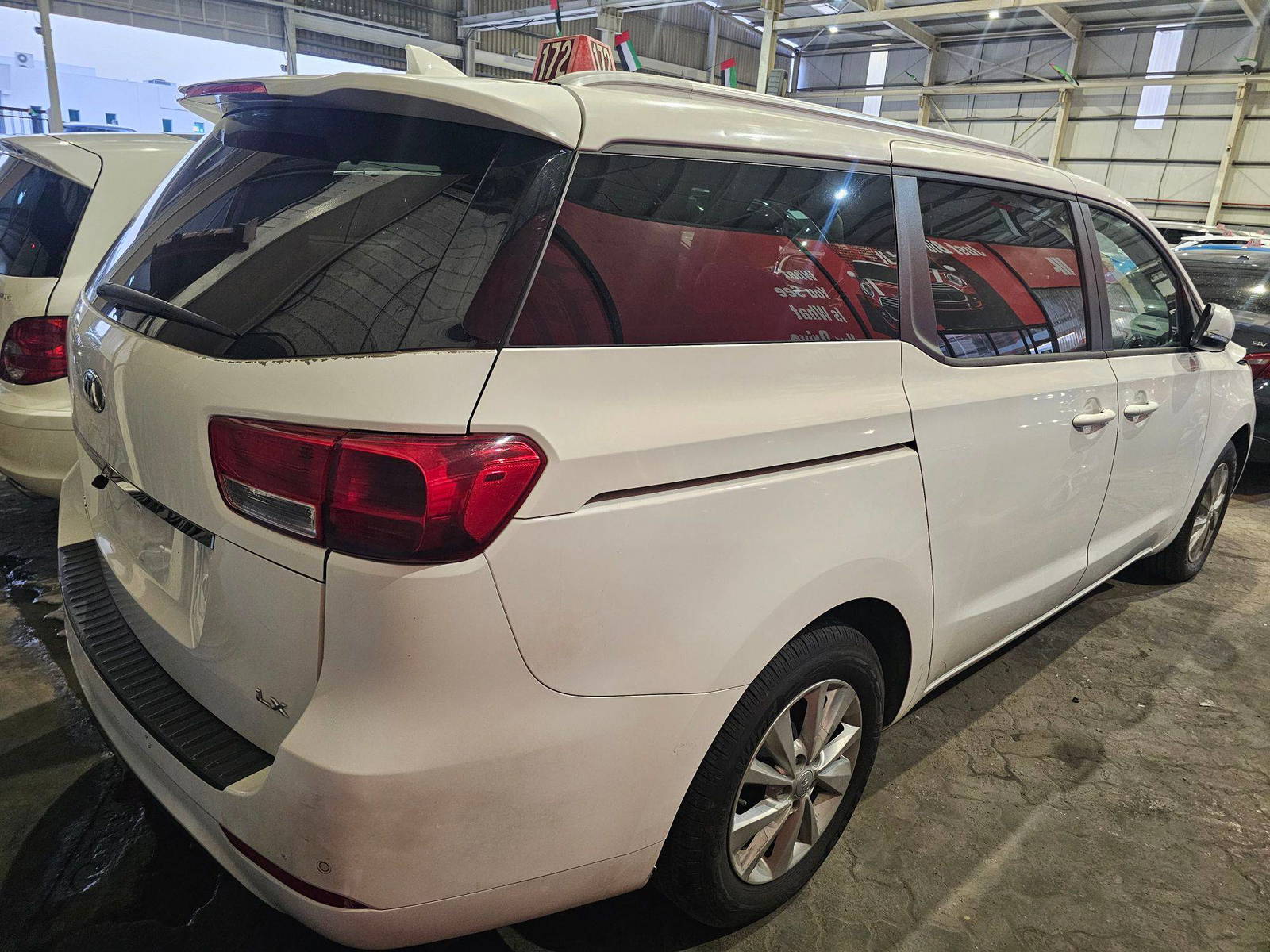 2016 KIA SEDONA — 164114 Miles — Lot 87029355 — Main - Marhaba Auctions Used Cars - Image 5