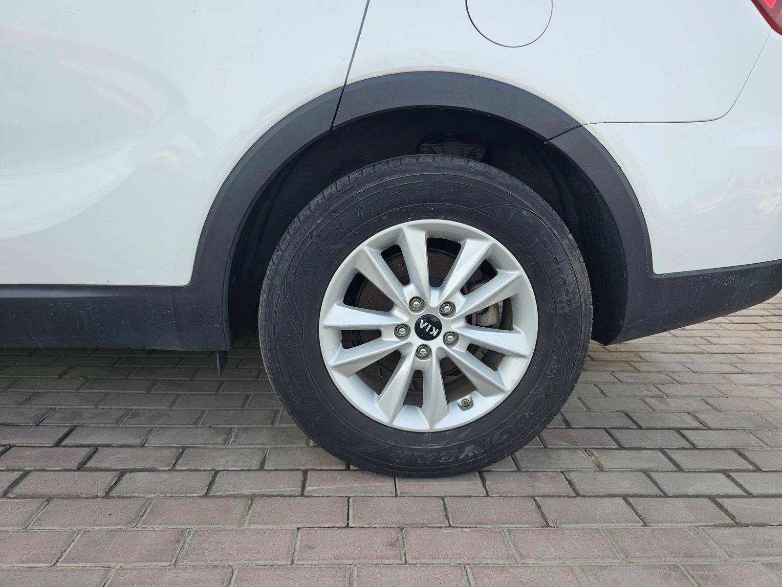 2020 KIA SORENTO — 152051 Miles — Lot A51LG624013 — Souq - Marhaba Auctions Used Cars - Image 9