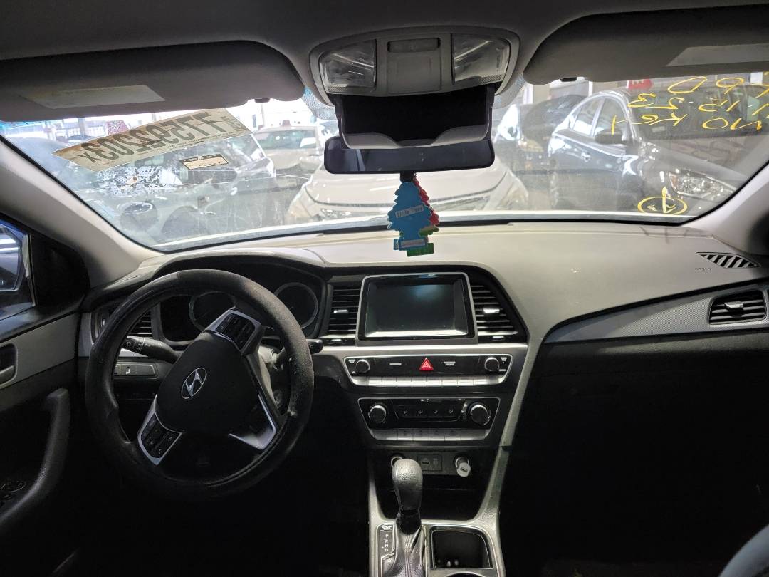 2019 HYUNDAI SONATA — 83278 Miles — Lot 77592203 - Marhaba Auctions Used Cars - Image 5