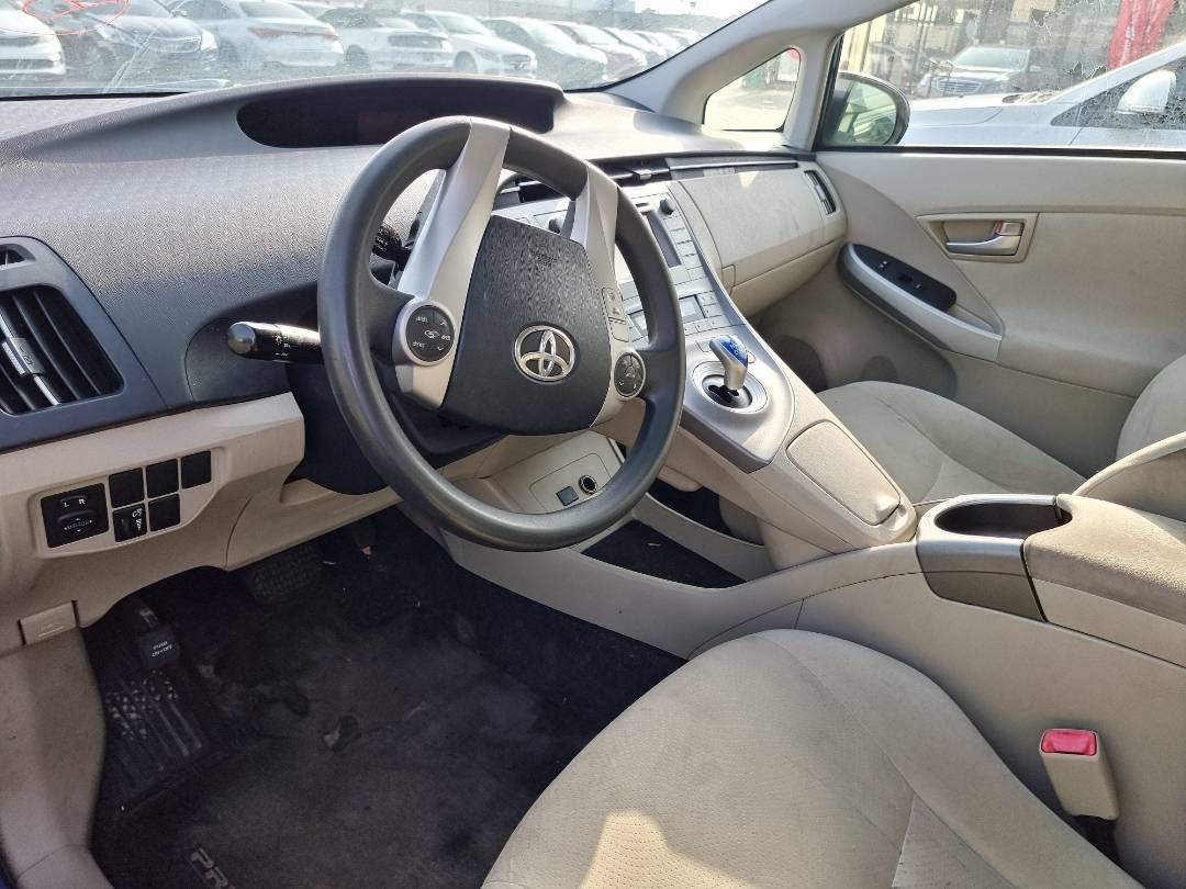 2013 TOYOTA PRIUS — 307294 Miles — Lot 215478 — Ind. 12 - Marhaba Auctions Used Cars - Image 7