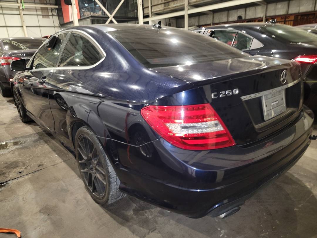 2012 MERCEDES BENZ C-250 — 167609 Miles — Lot 66097053 - Marhaba Auctions Used Cars - Image 3