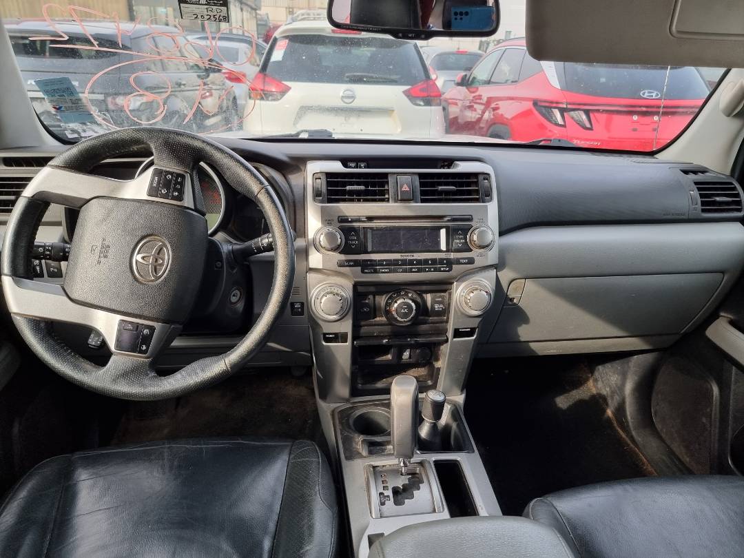 2011 TOYOTA 4RUNNER SR5 — 202568 Miles — Lot 68472 — Ind. 12 - Marhaba Auctions Used Cars - Image 5