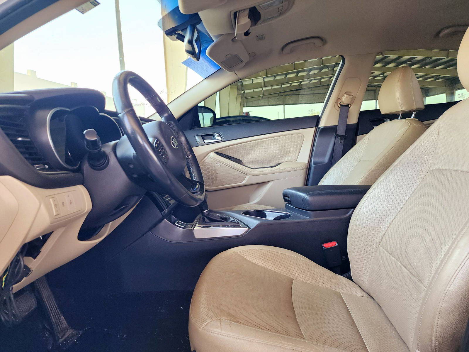 2016 KIA OPTIMA — 140748 Miles — Lot 1215610 — Souq - Marhaba Auctions Used Cars - Image 8
