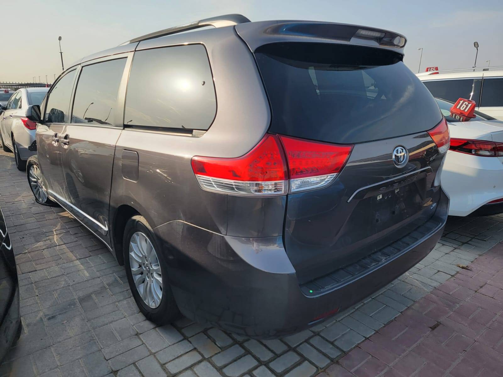 TOYOTA SIENNA 2011 - Marhaba Auction Used Cars - Image 4