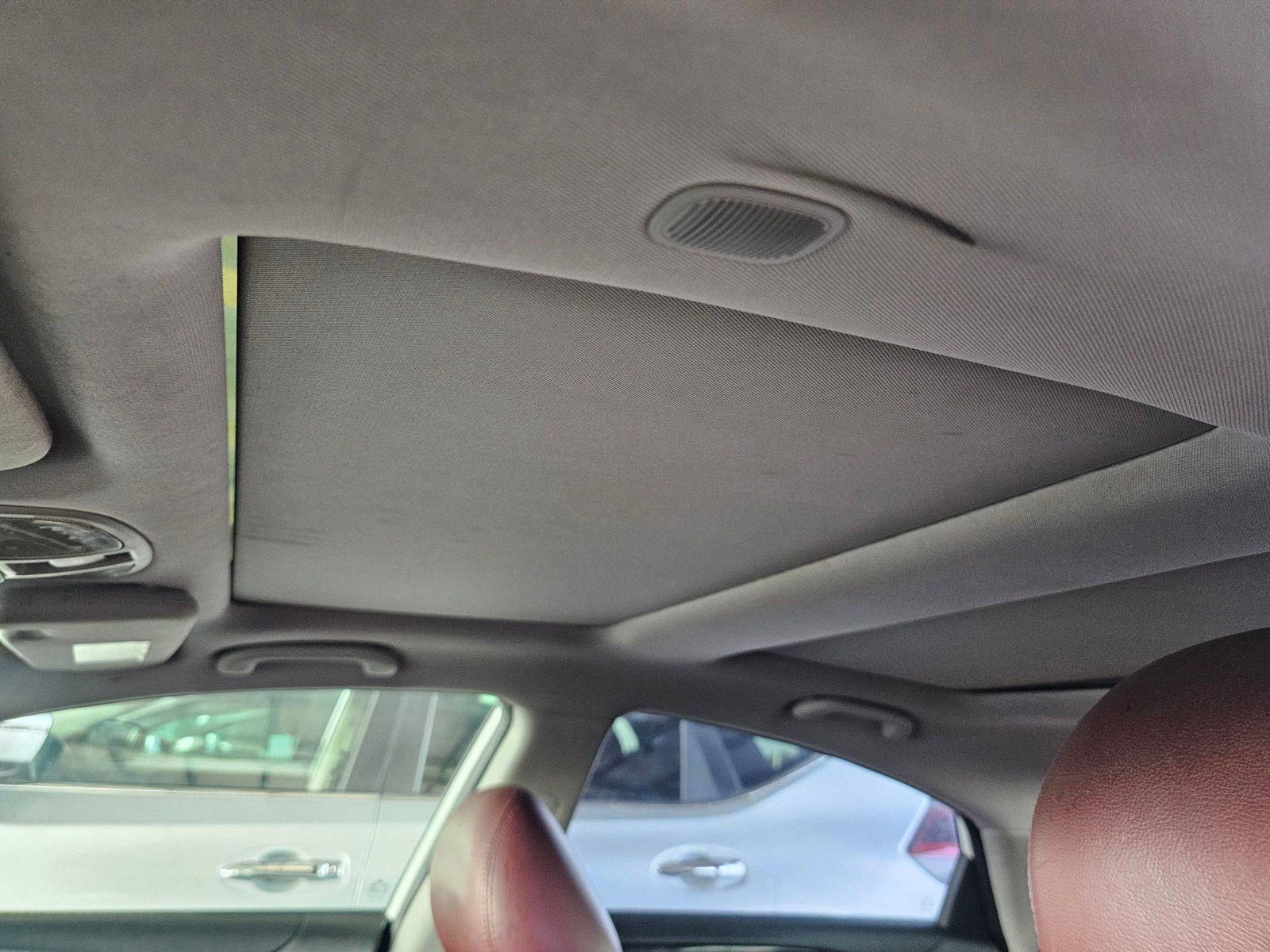 HYUNDAI SONATA 2012 - Marhaba Auction Used Cars - Image 8