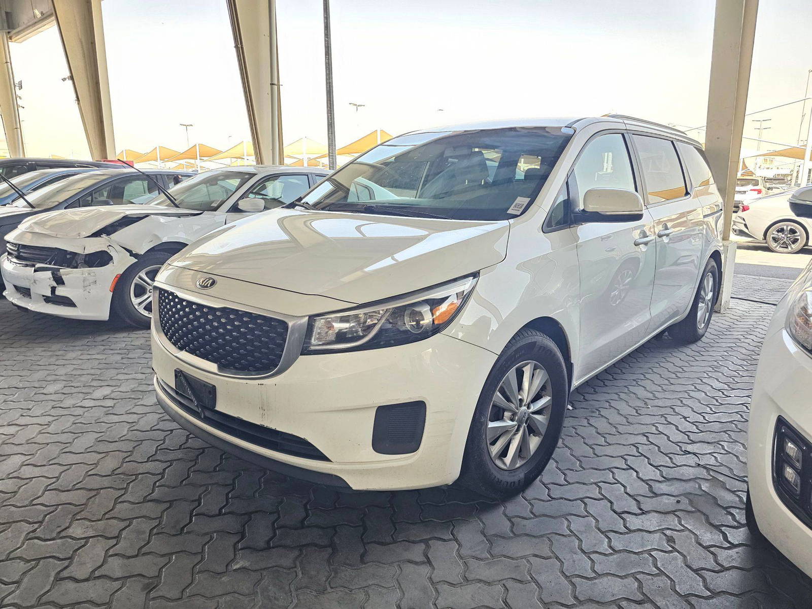 KIA SEDONA 2015 - Marhaba Auction Used Cars - Image 4