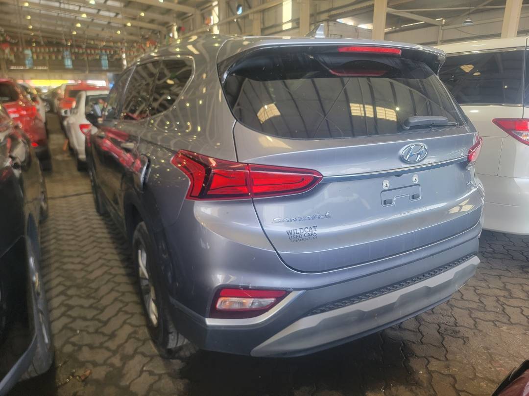 2019 HYUNDAI SANTA FE — 102897 Miles — Lot 46982115 — Main - Marhaba Auctions Used Cars - Image 4