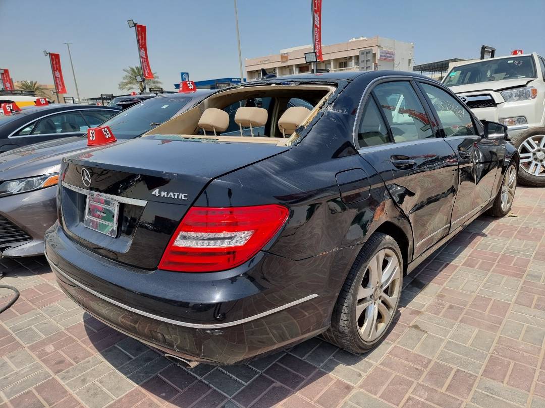 2014 MERCEDES BENZ C300 — 124411 Miles — Lot 38216664 - Marhaba Auctions Used Cars - Image 3