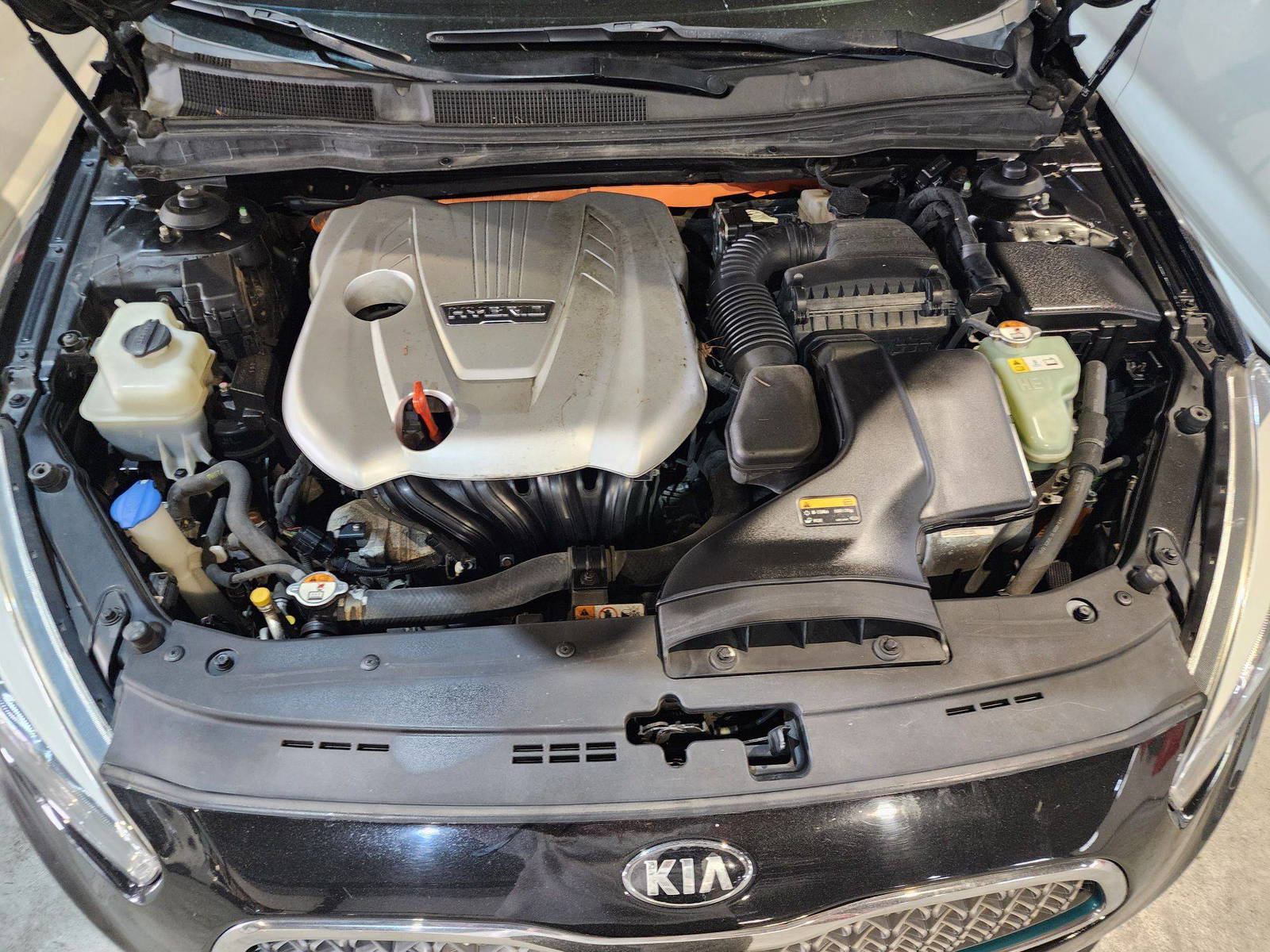 2014 KIA K7 — 211491 KM — Lot 2256 — Al Quoz - Marhaba Auctions Used Cars - Image 13
