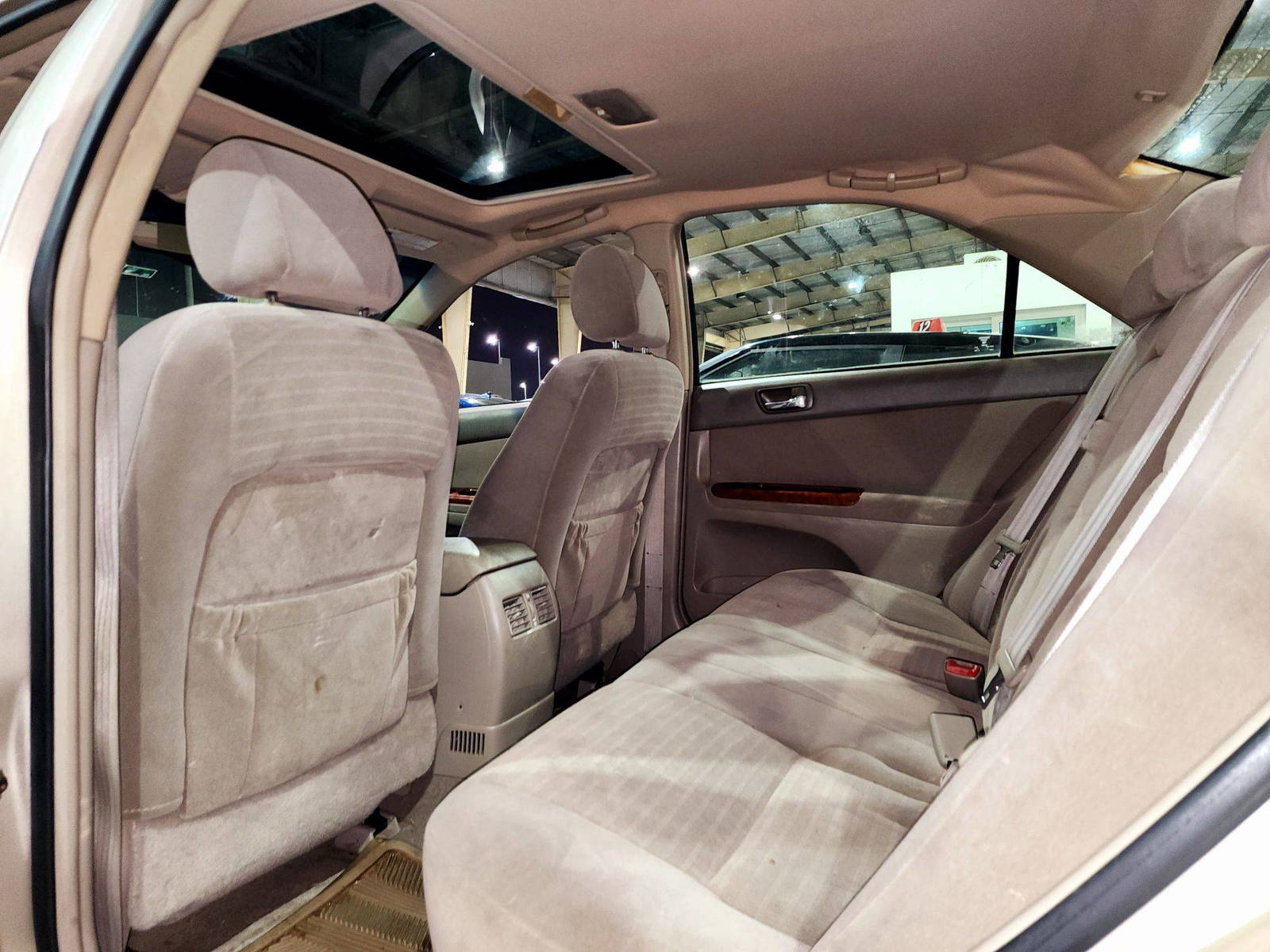 2005 TOYOTA CAMRY — 242528 Miles — Lot 73010964 — Souq - Marhaba Auctions Used Cars - Image 6
