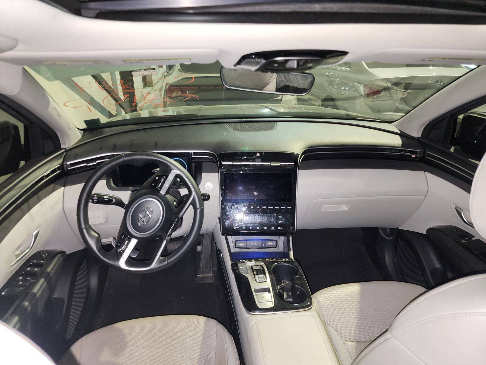 2022 HYUNDAI TUCSON — 65117 Miles — Lot 41058163 — Al Quoz - Marhaba Auctions Used Cars - Image 9