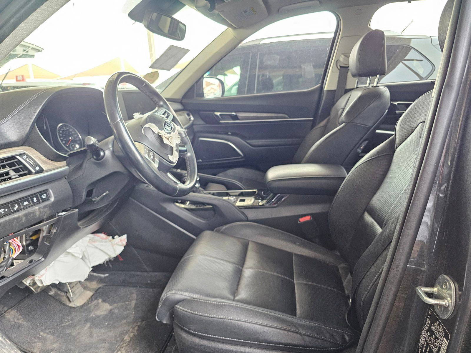 2021 KIA TELLURIDE — 79904 KM — Lot 80647584 — Souq - Marhaba Auctions Used Cars - Image 9