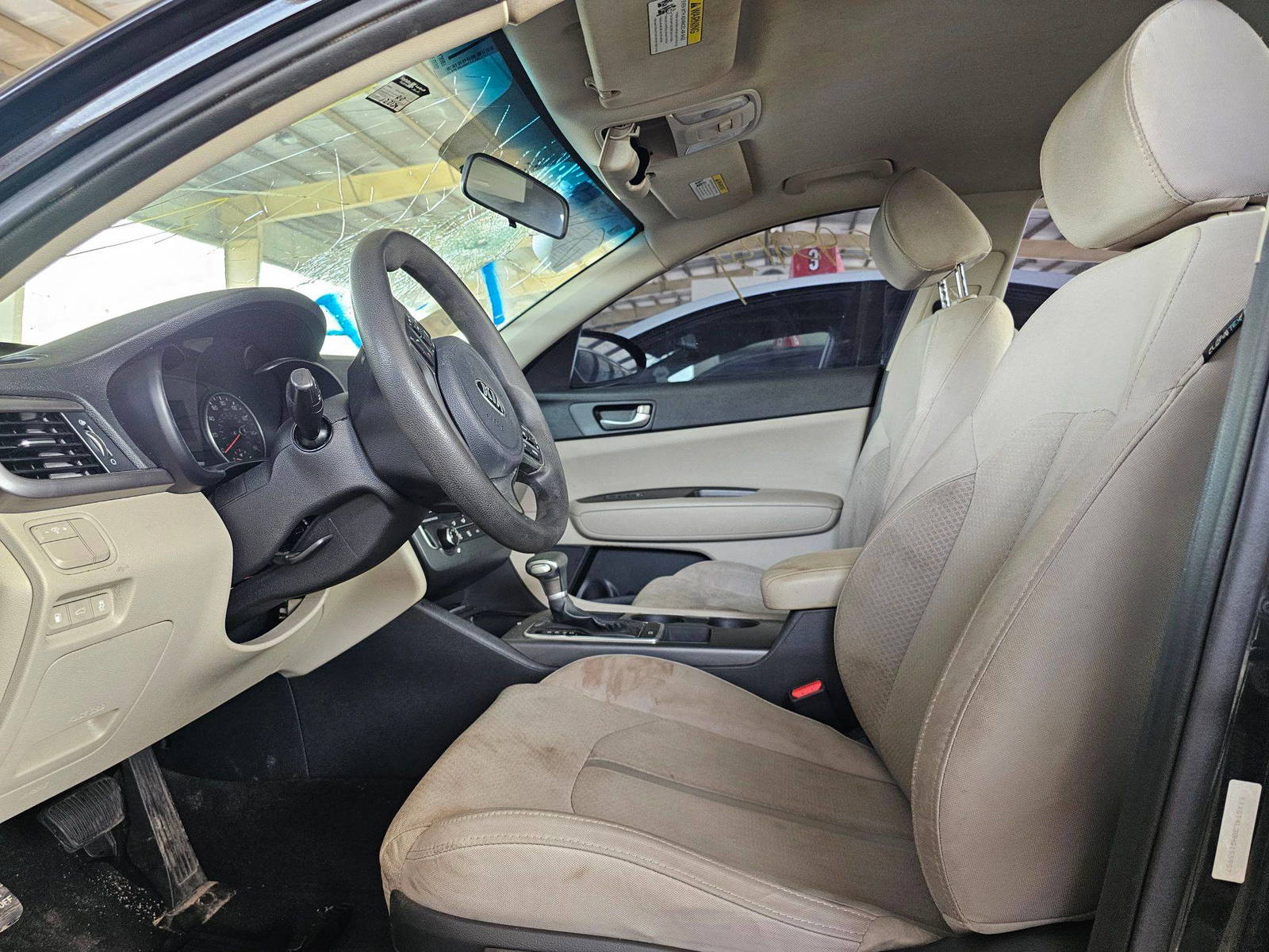 2017 KIA OPTIMA — 122139 Miles — Lot 72954134 — Souq - Marhaba Auctions Used Cars - Image 8