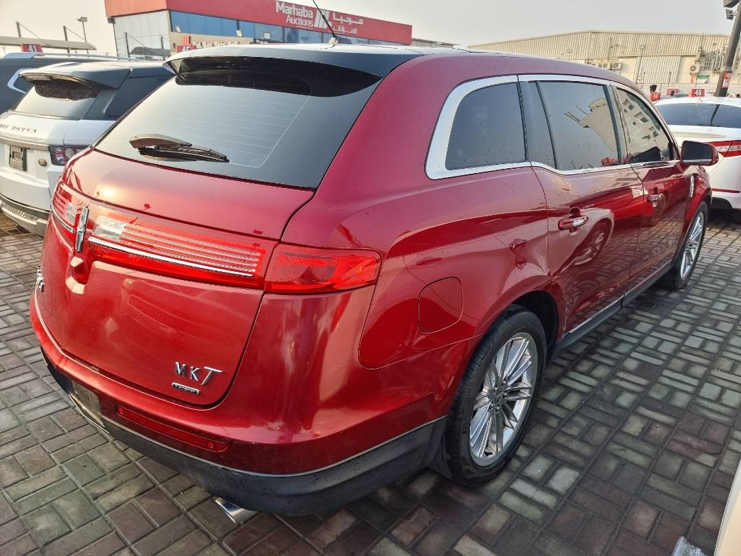 2013 LINCOLN MKT — 168244 KM — Lot 215487 — Ind. 12 - Marhaba Auctions Used Cars - Image 4