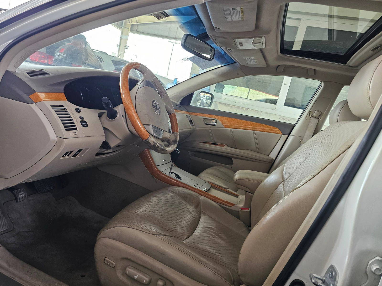 2006 TOYOTA AVALON — 188581 Miles — Lot 06U145579 — Souq - Marhaba Auctions Used Cars - Image 9