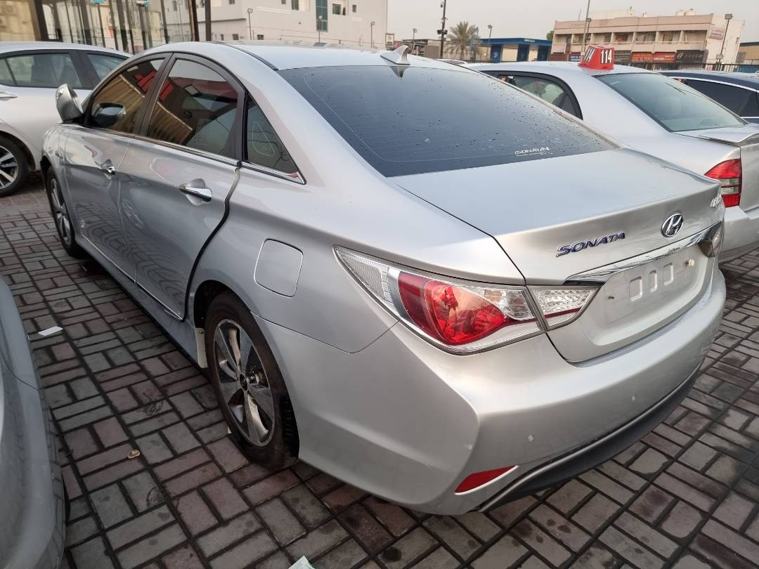 HYUNDAI SONATA 2012 - Marhaba Auction Used Cars - Image 5