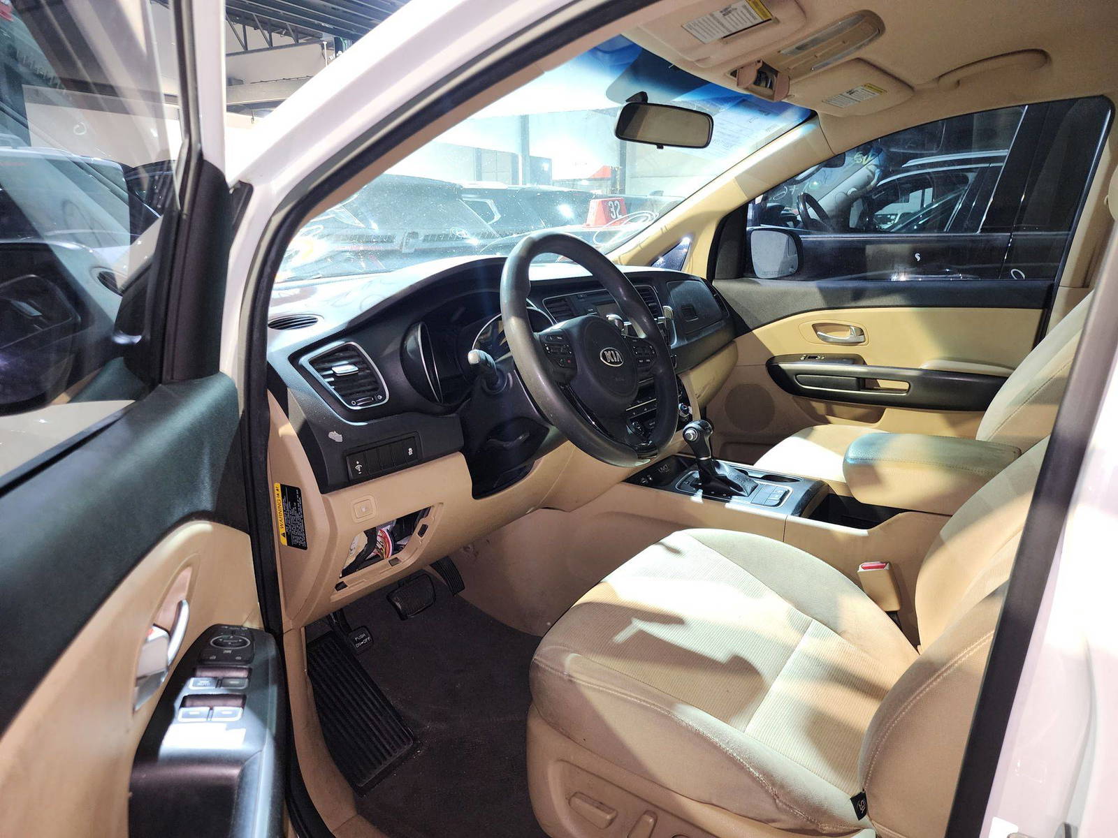 2015 KIA SEDONA — 144702 Miles — Lot 6039160 — Main - Marhaba Auctions Used Cars - Image 10