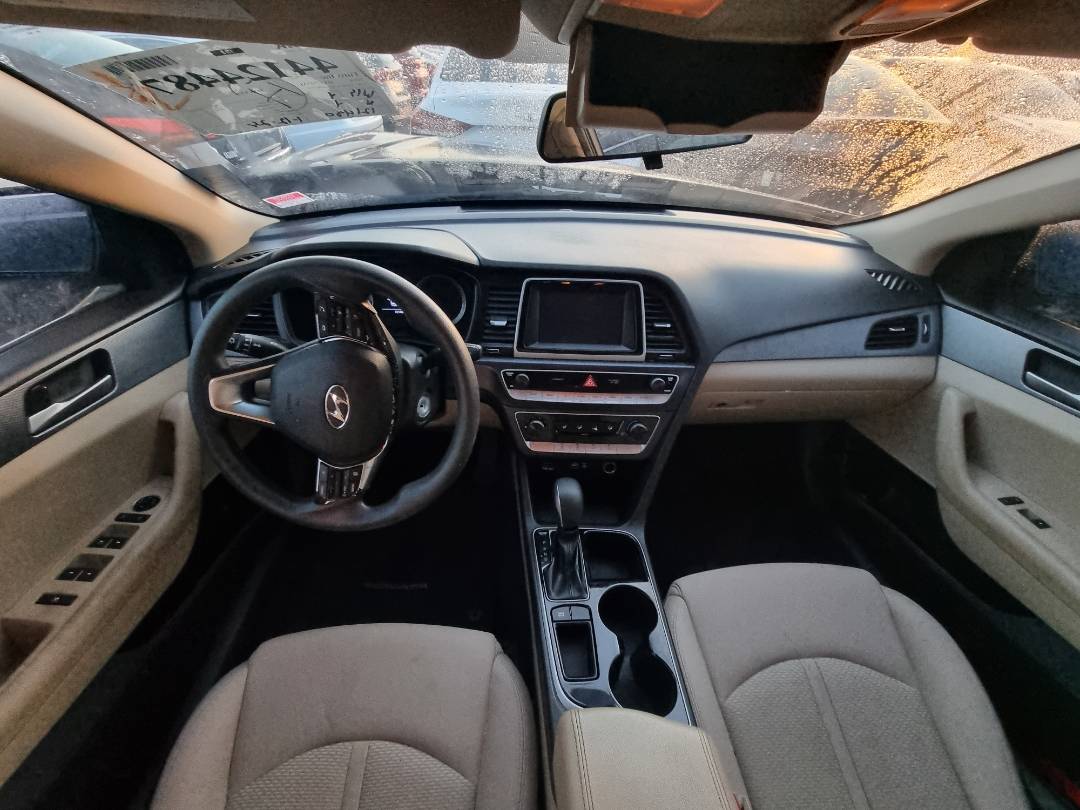 HYUNDAI SONATA 2018 - Marhaba Auction Used Cars - Image 5