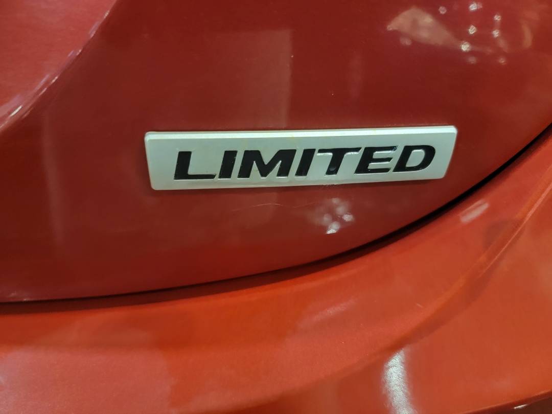 2012 HYUNDAI ELANTRA — 106970 Miles — Lot 64410563 - Marhaba Auctions Used Cars - Image 5