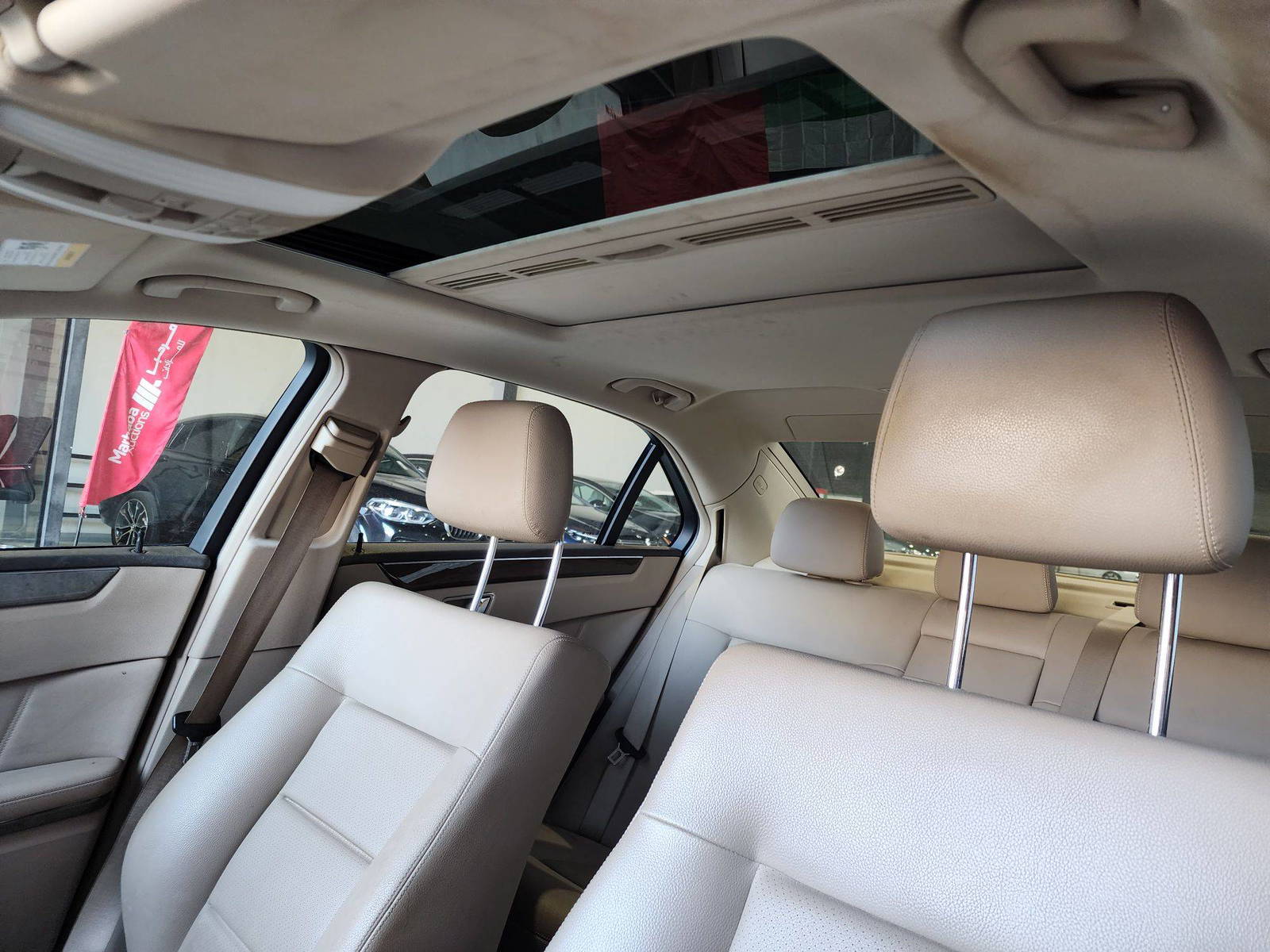 2010 MERCEDES BENZ E 350 — 209937 Miles — Lot 40132204 — Al Quoz - Marhaba Auctions Used Cars - Image 10