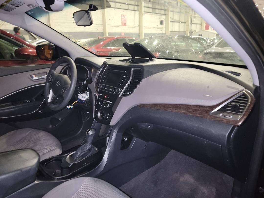 2017 HYUNDAI SANTA FE — 112060 Miles — Lot 67186363 - Marhaba Auctions Used Cars - Image 6