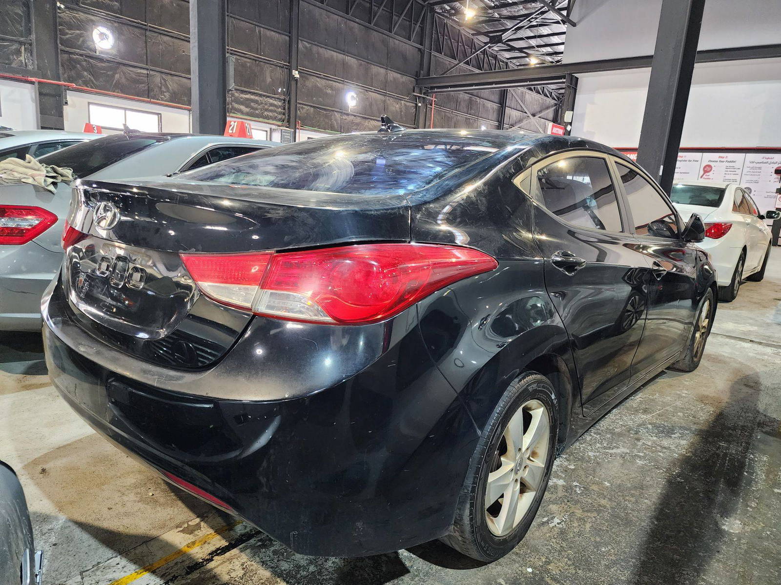 2011 HYUNDAI ELANTRA — 190914 Miles — Lot 40066088 — Al Quoz - Marhaba Auctions Used Cars - Image 6