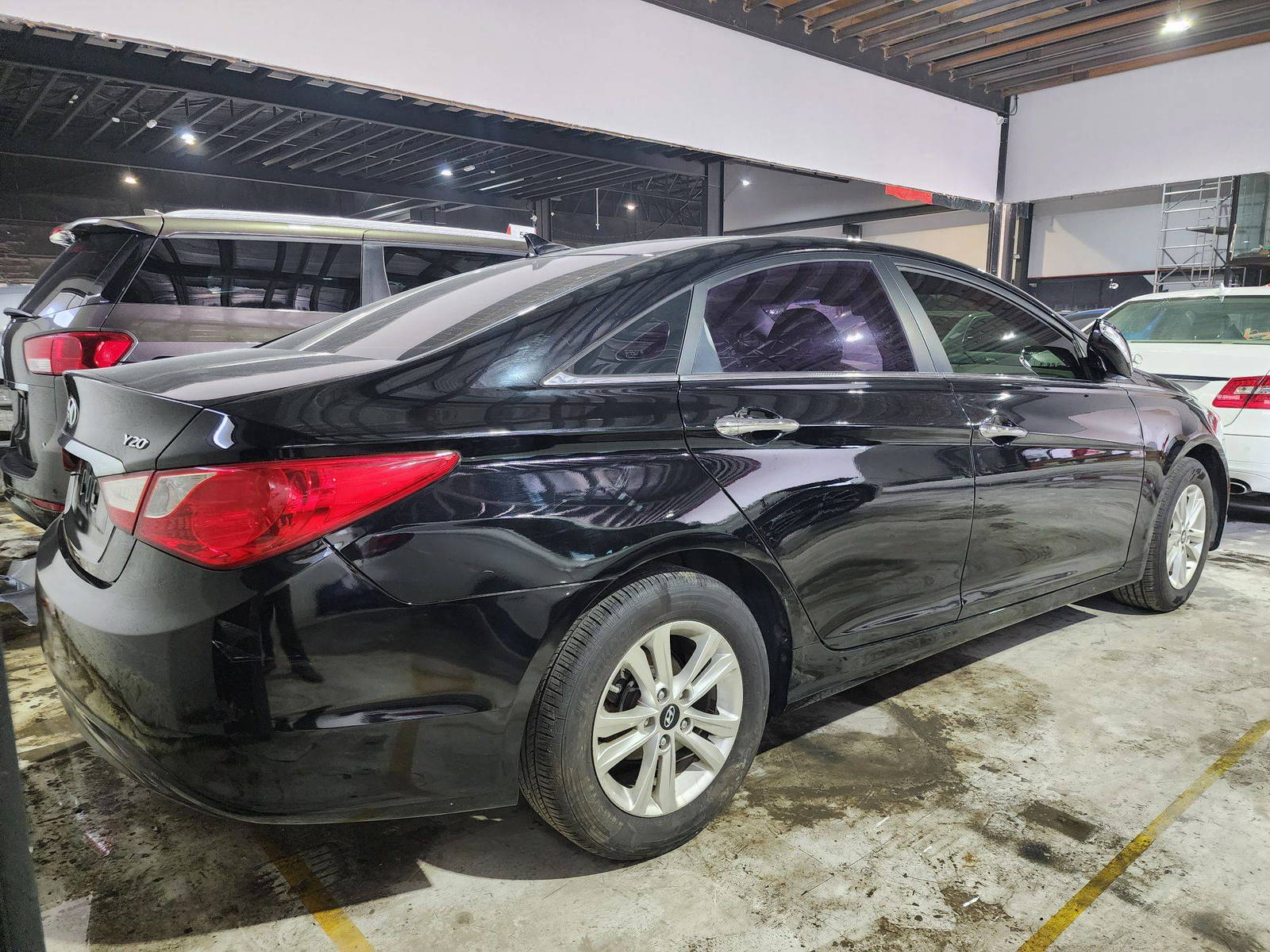 2010 HYUNDAI SONATA — 101065 KM — Lot 000326 — Main - Marhaba Auctions Used Cars - Image 5