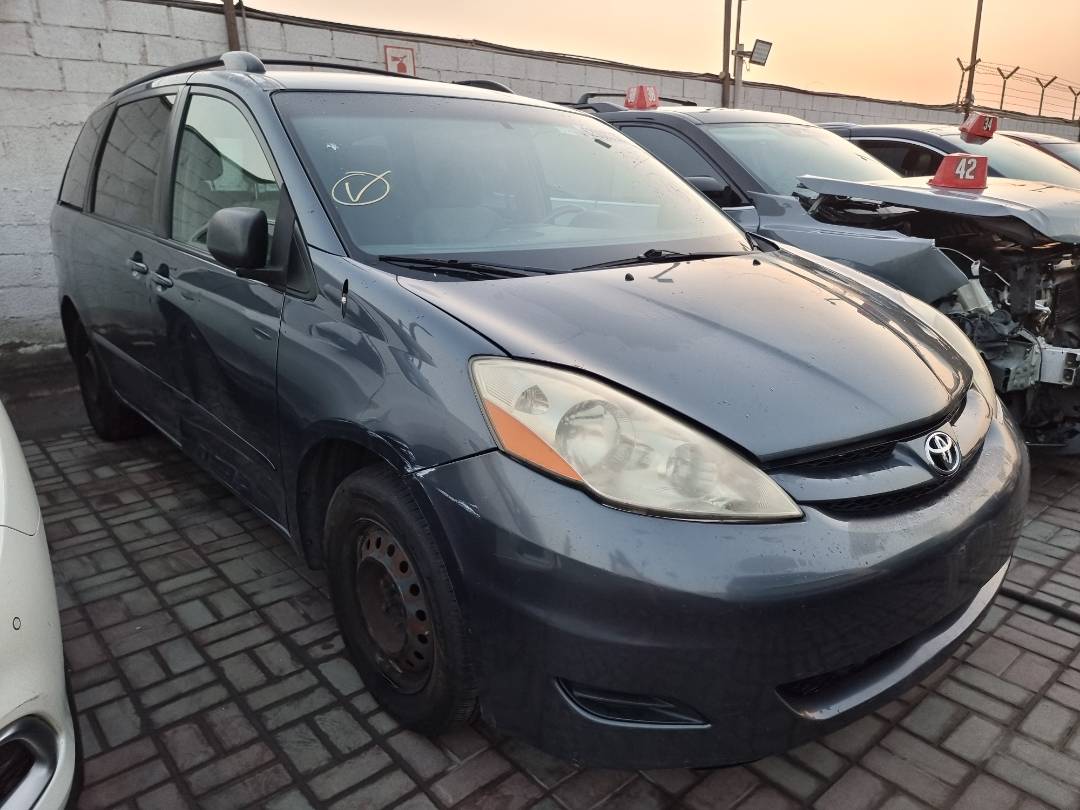 2010 TOYOTA SIENNA — 246929 Miles — Lot 24313 — Ind. 12 - Marhaba Auctions Used Cars - Image 3