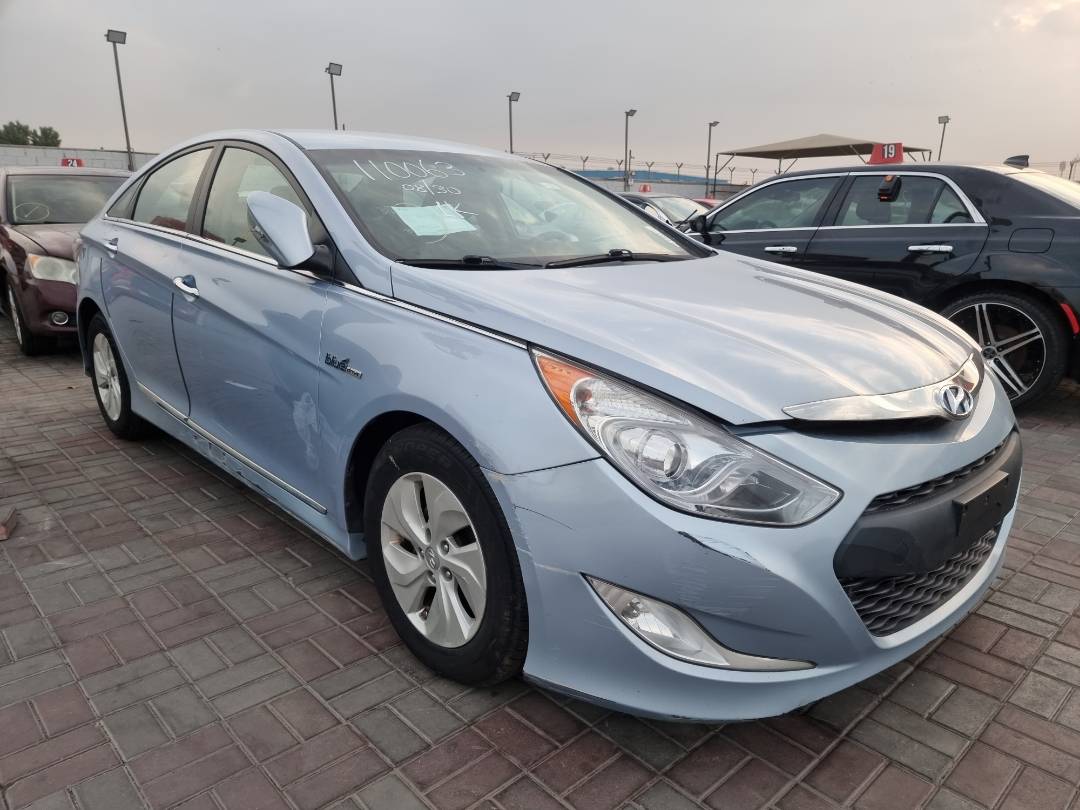 2014 HYUNDAI SONATA — 70024 Miles — Lot 44482564 — Souq - Marhaba Auctions Used Cars - Image 3