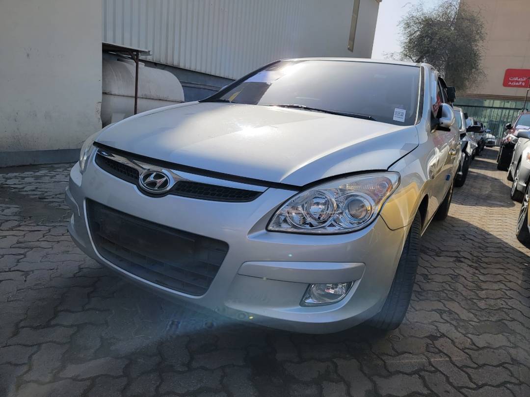 2009 HYUNDAI I30 — 172773 KM — Lot 170093 — Souq - Marhaba Auctions Used Cars - Image 5