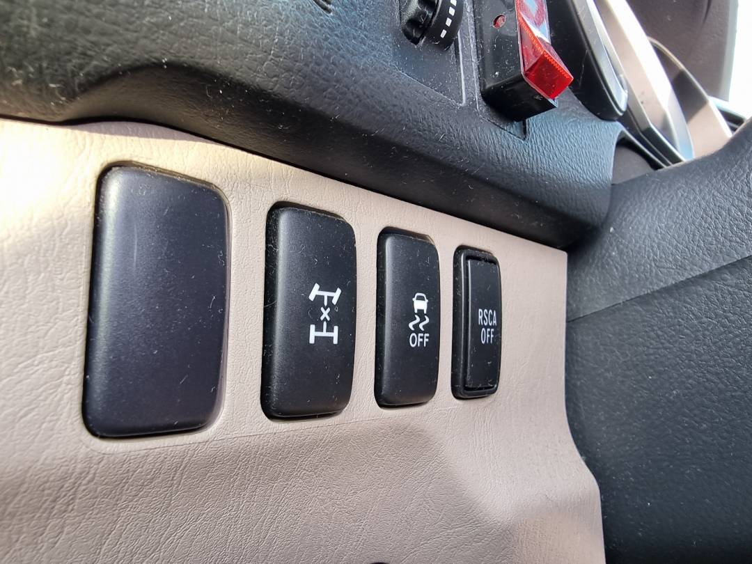 2008 TOYOTA 4RUNNER SR5 — 250522 Miles — Lot 125487 — Ind. 12 - Marhaba Auctions Used Cars - Image 9