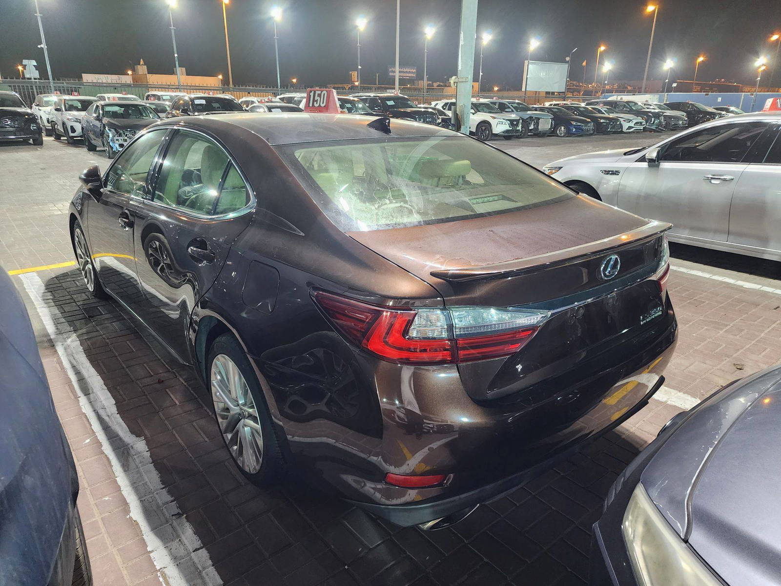 2016 LEXUS ES 350 — 208038 Miles — Lot 98217605 - Marhaba Auctions Used Cars - Image 6