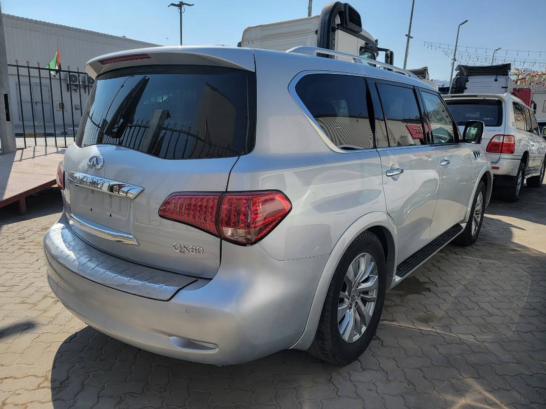 2017 INFINITI QX80 — 132391 Miles — Lot H9151114 — Main - Marhaba Auctions Used Cars - Image 4