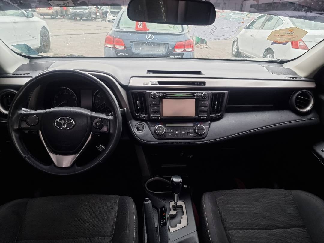 2018 TOYOTA RAV4 — 97981 Miles — Lot 76341044 — Souq - Marhaba Auctions Used Cars - Image 7